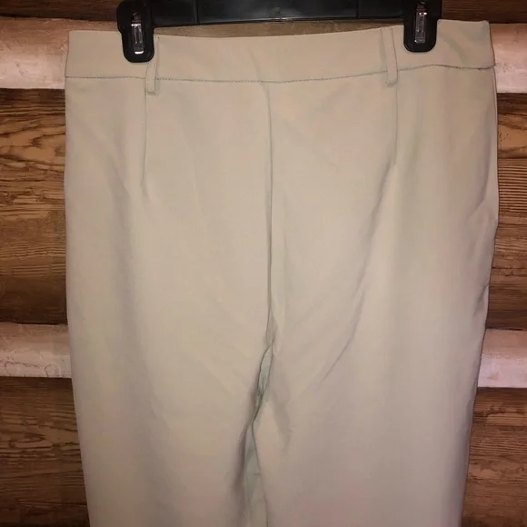 ๐ Princess Polly Astrid Pants in Sage - Picture 10 of 16